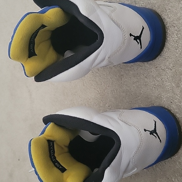 Used Jordan 5 Laney Retro 2013 - Picture 4 of 6
